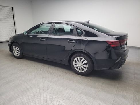 Used 2023 Kia Forte LX FWD image 3