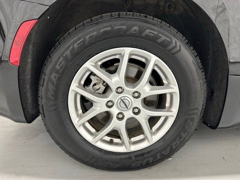 Used 2023 Chrysler Pacifica Touring-L image 67