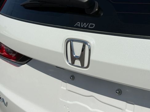 Used 2024 Honda CR-V LX image 8