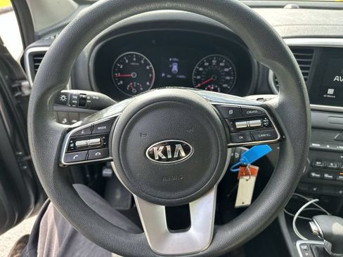 Used 2020 Kia Sportage LX w/ LX Popular Package AWD/4WD image 13