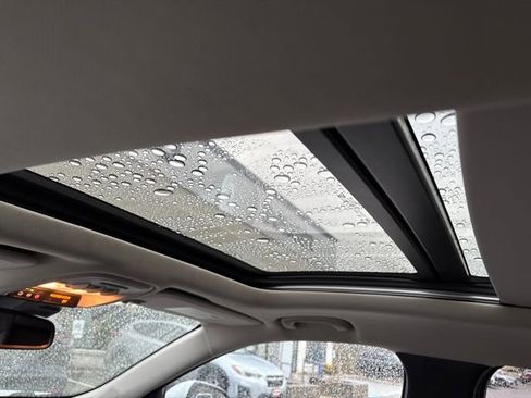 Used 2023 Buick Encore GX Essence w/ Experience Buick Package image 12