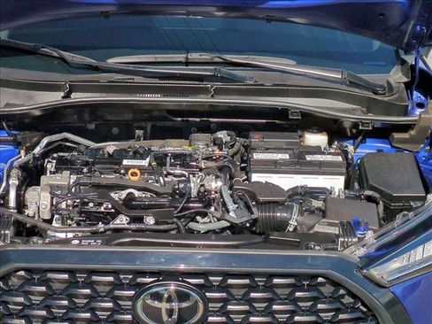 Used 2025 Toyota Corolla Cross LE w/ Moonroof Package image 22