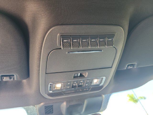 Certified 2025 Ford F150 Raptor w/ Equipment Group 803A Raptor R AWD/4WD image 27
