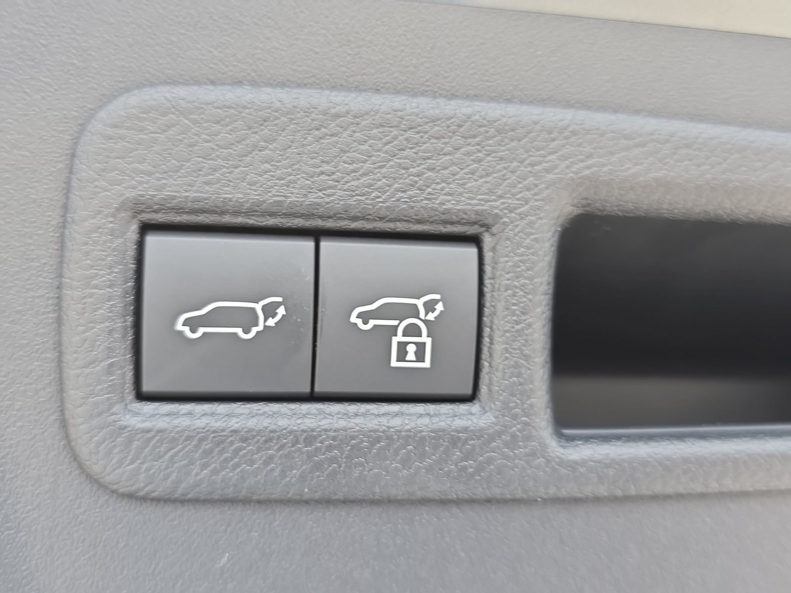 New 2026 Toyota C-HR AWD/4WD image 29