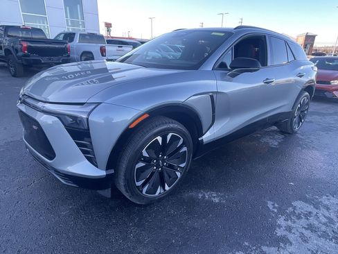 Used 2024 Chevrolet Blazer EV RS image 1