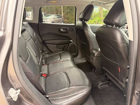 Used 2018 Jeep Compass Trailhawk w/ Leather Interior Group AWD/4WD image 26