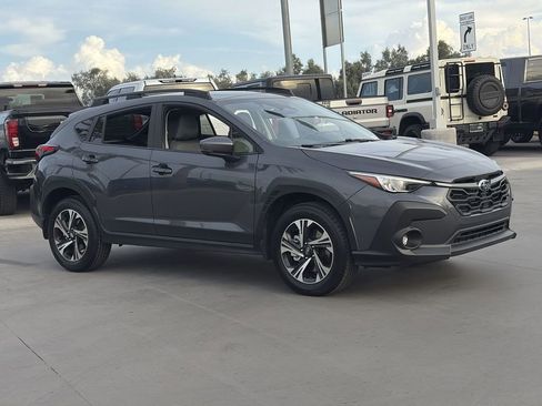 Used 2024 Subaru Crosstrek 2.0i Premium image 5