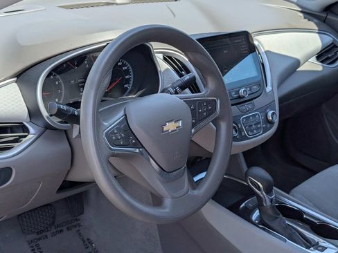 Used 2024 Chevrolet Malibu LT FWD image 14