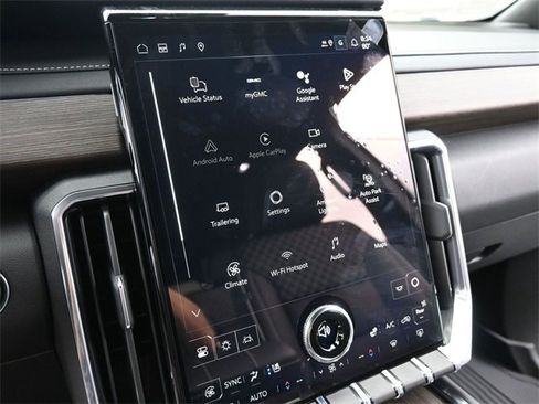 New 2025 GMC Acadia Denali w/ Super Cruise Package image 36