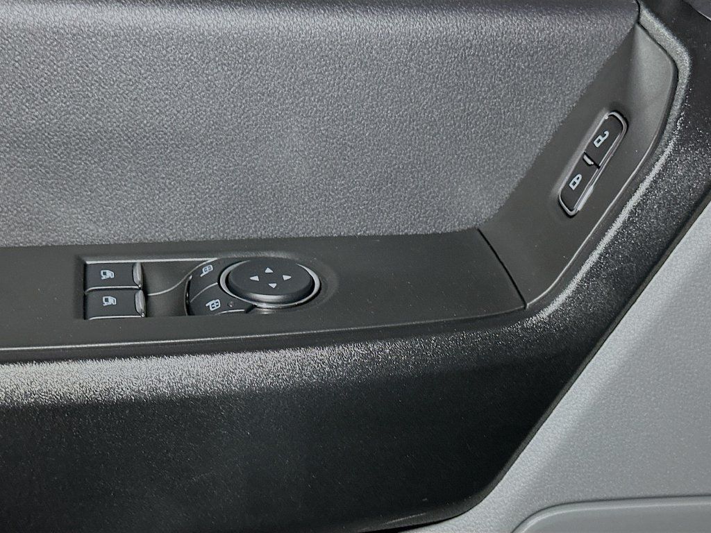 New 2026 Ford F550 4x4 Regular Cab Super Duty image 14