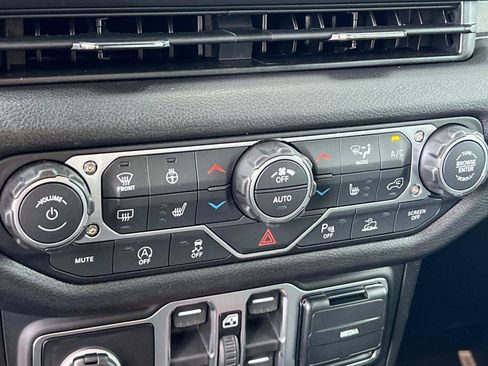 New 2026 Jeep Wrangler Unlimited Sport image 20