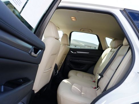 Used 2017 MAZDA CX-5 Touring w/ I-ACTIVSENSE Package image 18