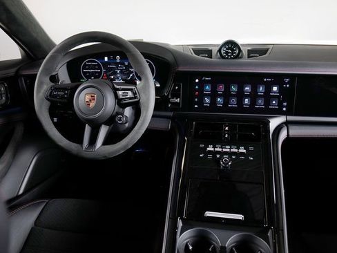 Certified 2025 Porsche Panamera GTS AWD/4WD image 14