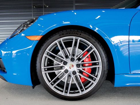 Used 2025 Porsche 718 Boxster GTS image 12