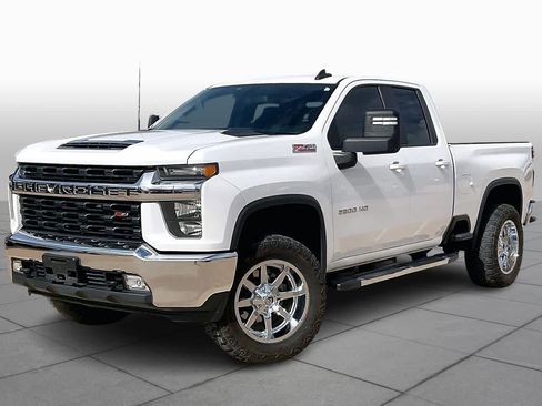 Used 2021 Chevrolet Silverado 2500 LT w/ Convenience Package image 3
