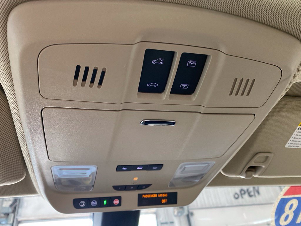 Used 2018 Buick Envision Essence AWD/4WD image 45