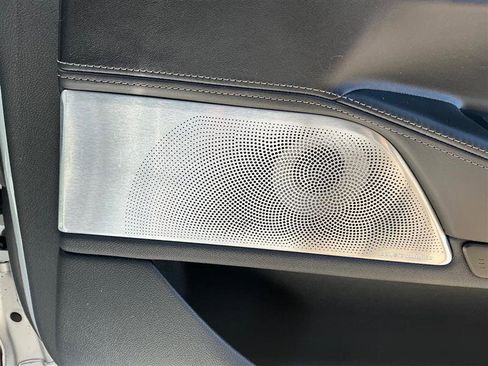 Used 2016 BMW 750i xDrive image 39