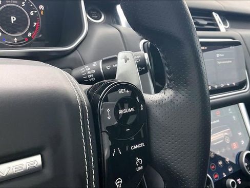 Used 2020 Land Rover Range Rover Sport SVR image 19