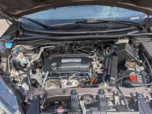 Used 2015 Honda CR-V LX image 31