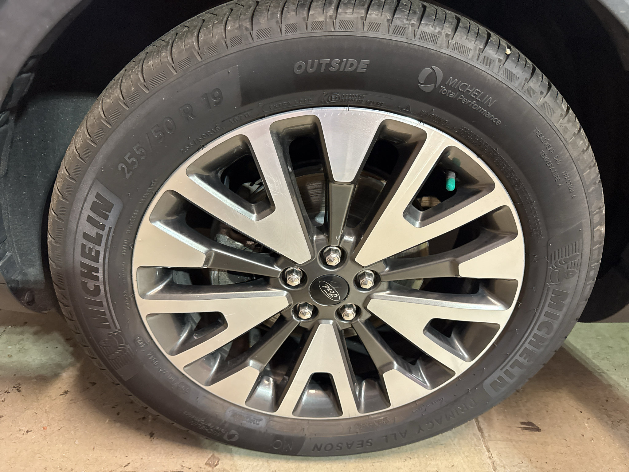Used 2020 Ford Escape Titanium AWD/4WD image 37