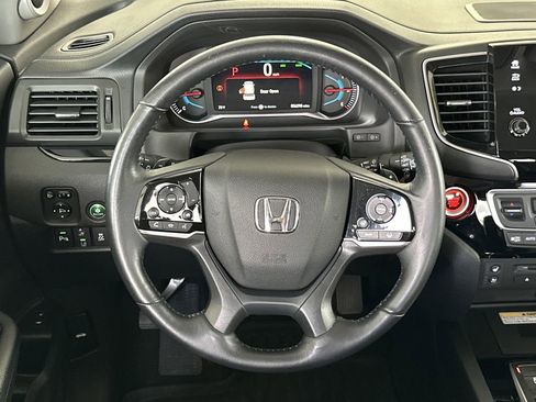 Used 2019 Honda Pilot Elite image 16