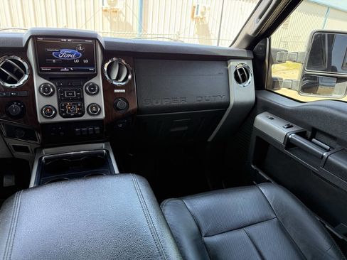 Used 2014 Ford F250 Lariat w/ Chrome Package image 25