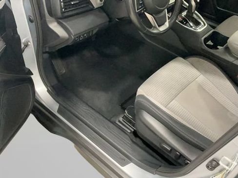 Used 2022 Subaru Outback Premium AWD/4WD image 26