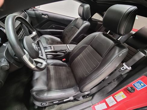 Used 2014 Ford Mustang GT w/ Equipment Group 402A RWD image 22