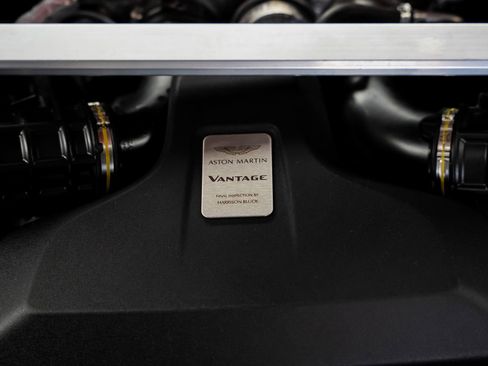 Used 2020 Aston Martin V8 Vantage Coupe RWD image 57