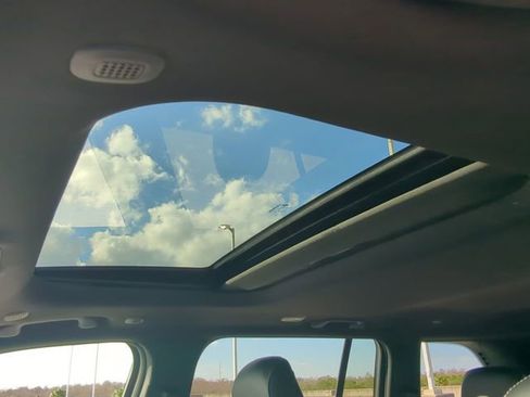 New 2026 Jeep Grand Cherokee Altitude image 23