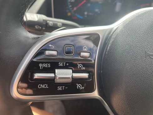 Used 2021 Mercedes-Benz GLA 250 4MATIC image 15