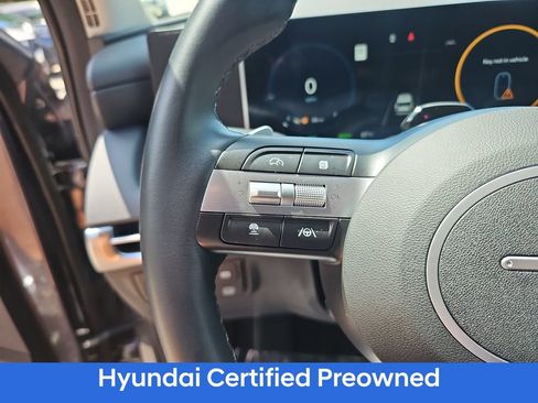Certified 2025 Hyundai Tucson SEL AWD/4WD image 16