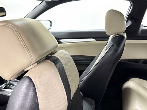 Used 2017 Honda Civic EX-L image 25