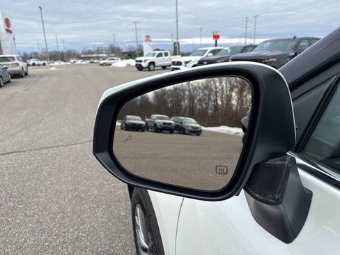 Certified 2021 Toyota Highlander Platinum image 7