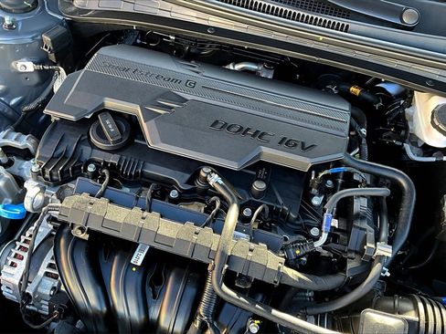 Certified 2025 Hyundai Elantra Sport image 34