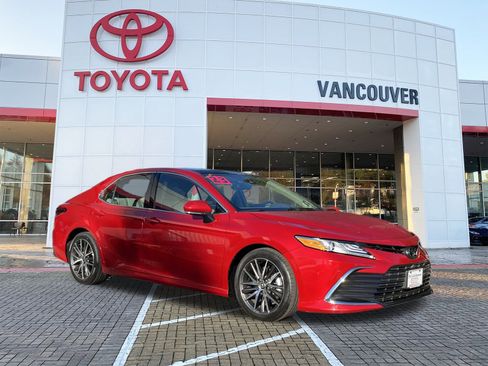 Certified 2023 Toyota Camry XLE w/ Navigation Package image 1