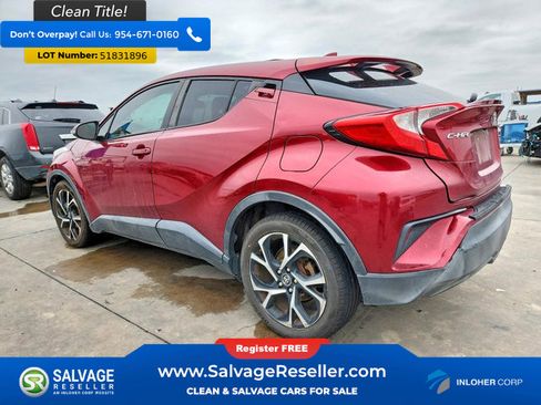 Used 2018 Toyota C-HR XLE FWD image 3