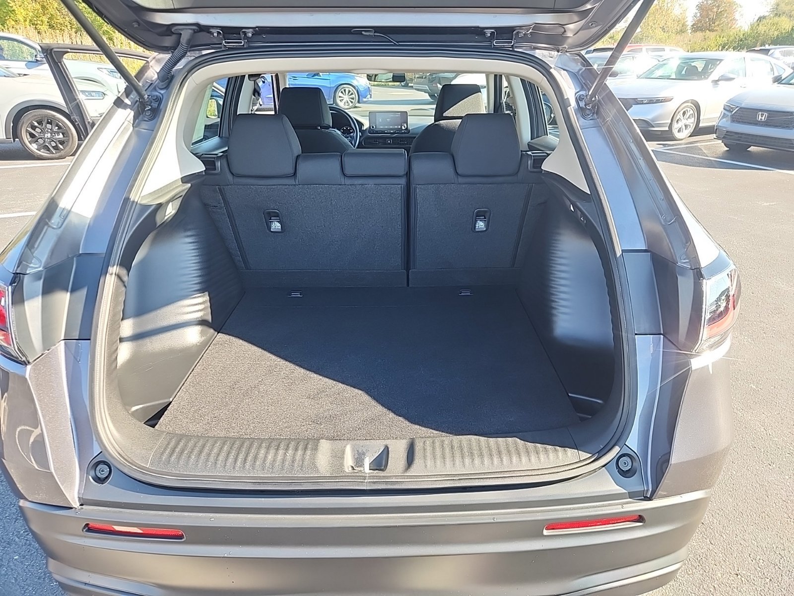 Used 2024 Honda HR-V LX image 27