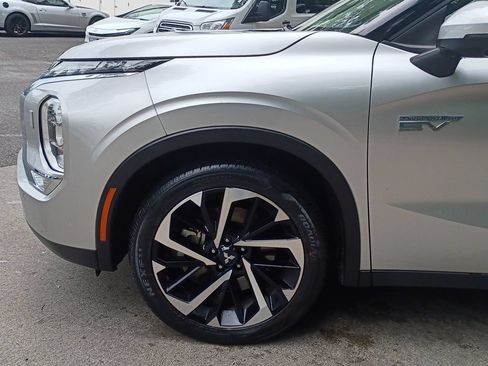 Used 2023 Mitsubishi Outlander SE AWD/4WD image 8