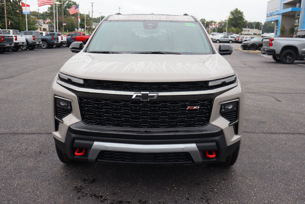 New 2027 Chevrolet Traverse Z71 w/ Enhanced Driving Package AWD/4WD image 34