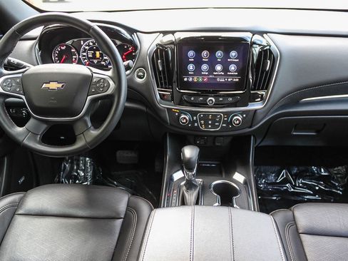 Used 2023 Chevrolet Traverse High Country image 13