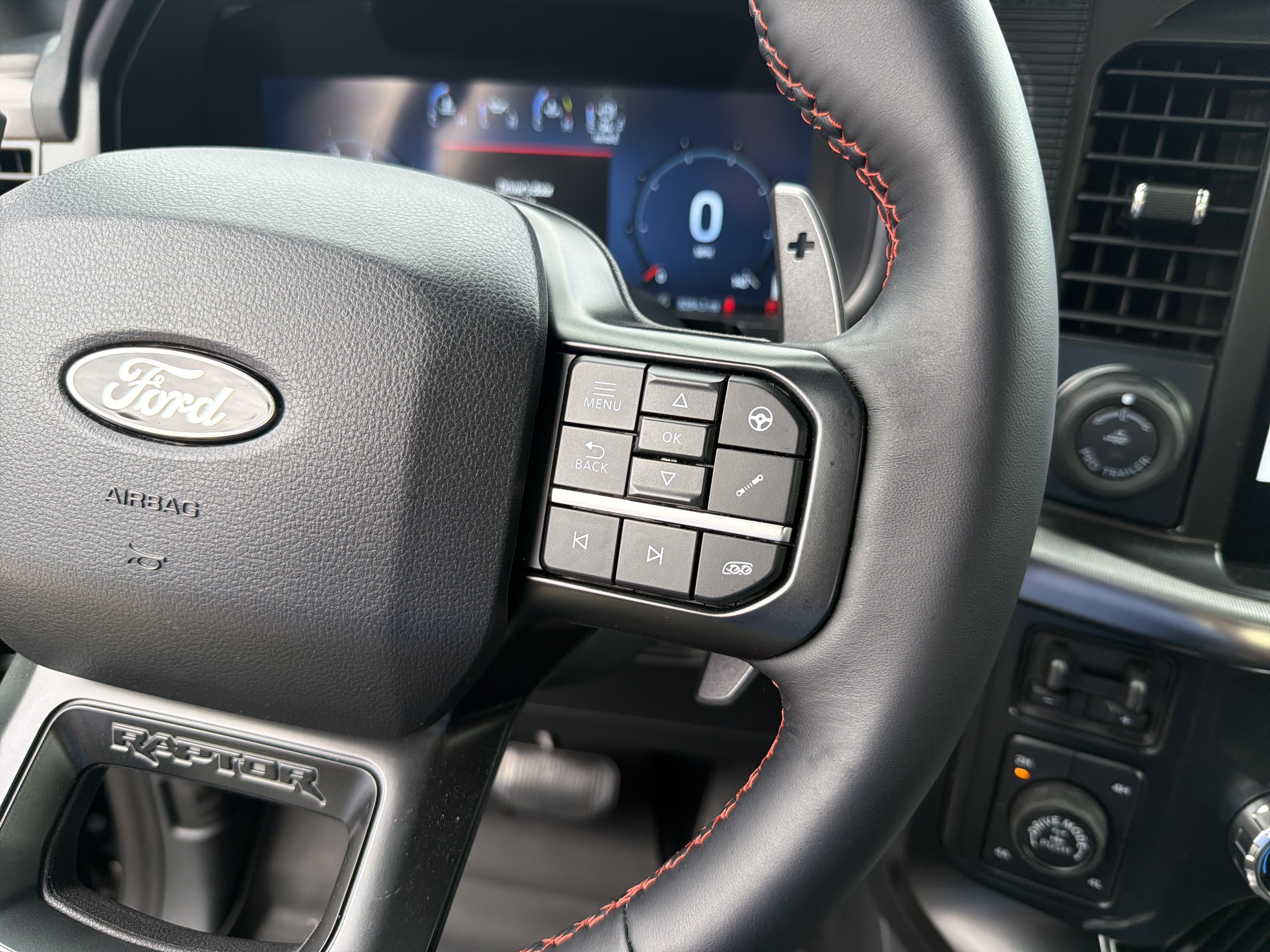 Used 2025 Ford F150 Raptor AWD/4WD image 13