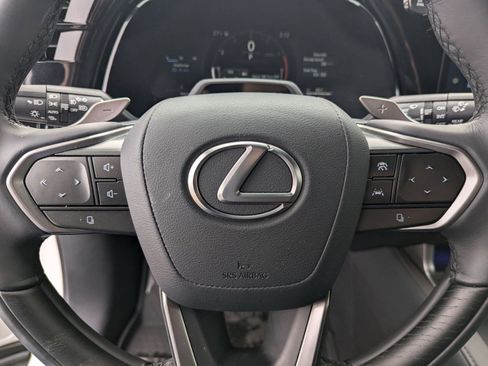 Used 2025 Lexus RX 350 w/ Luxury Package image 14