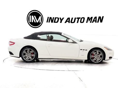 Used 2017 Maserati GranTurismo Convertible image 3