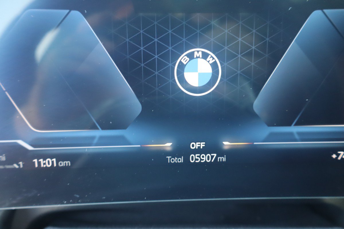 Used 2026 BMW X2 xDrive28i AWD/4WD image 11