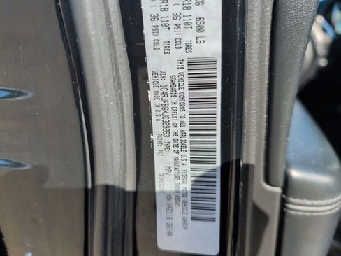 Used 2018 Jeep Grand Cherokee Limited image 35