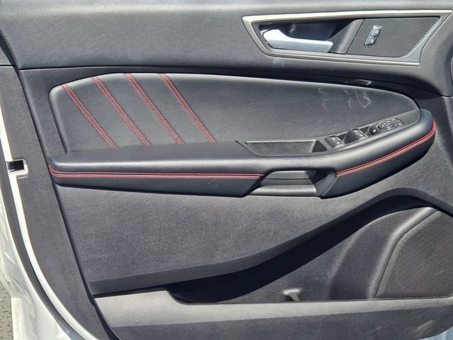 Used 2022 Ford Edge ST-Line AWD/4WD image 11
