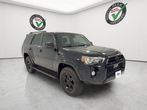 Used 2020 Toyota 4Runner SR5 Premium AWD/4WD image 7