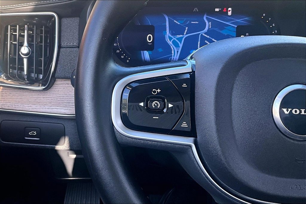 Certified 2026 Volvo XC90 B6 Plus AWD/4WD image 26