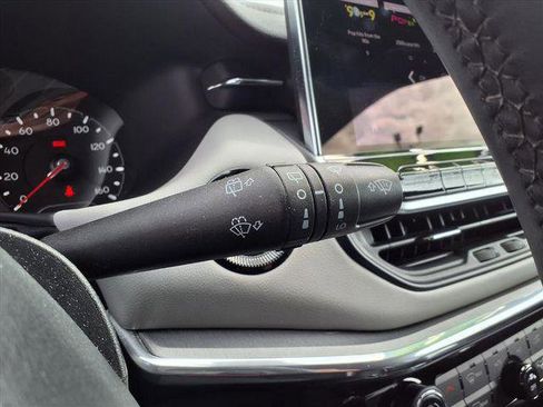 Certified 2023 Jeep Compass Limited image 21